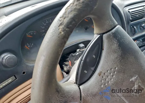 1996 Ford Mustang из США, поврежденный, VIN 1FALP4041TF125146